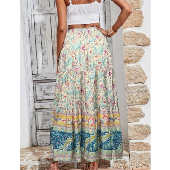 Boho floral print maxi skirt - Picture 3 of 13